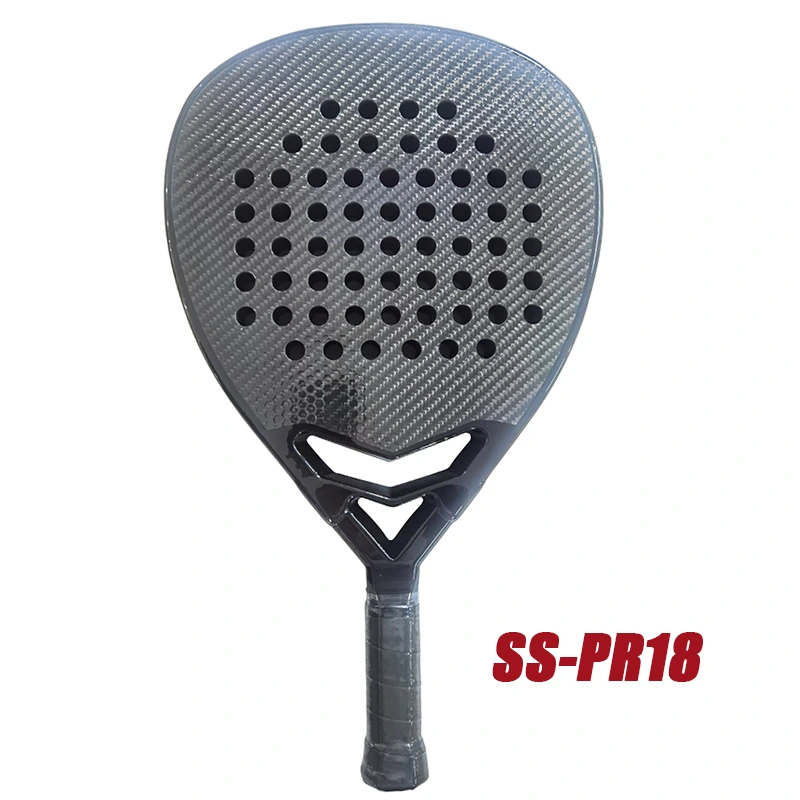 Aké sú výhody rakety Carbon Squash oproti bežnej rakete?