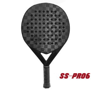 Čo je to uhlíková badmintonová raketa?